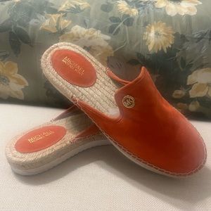 MK orange mules